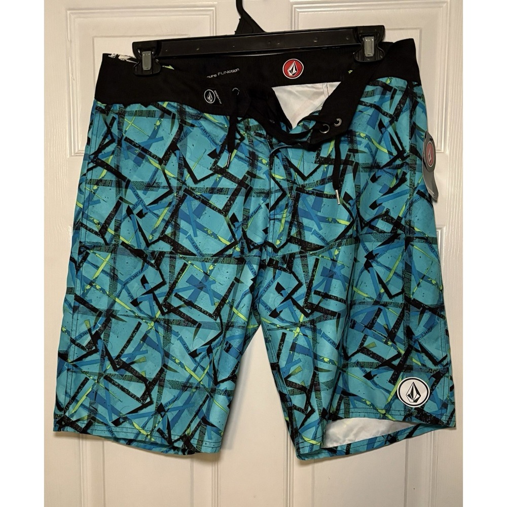Mens Volcom Pure Function Cinch Fly Board Shorts..Size 34 NWT